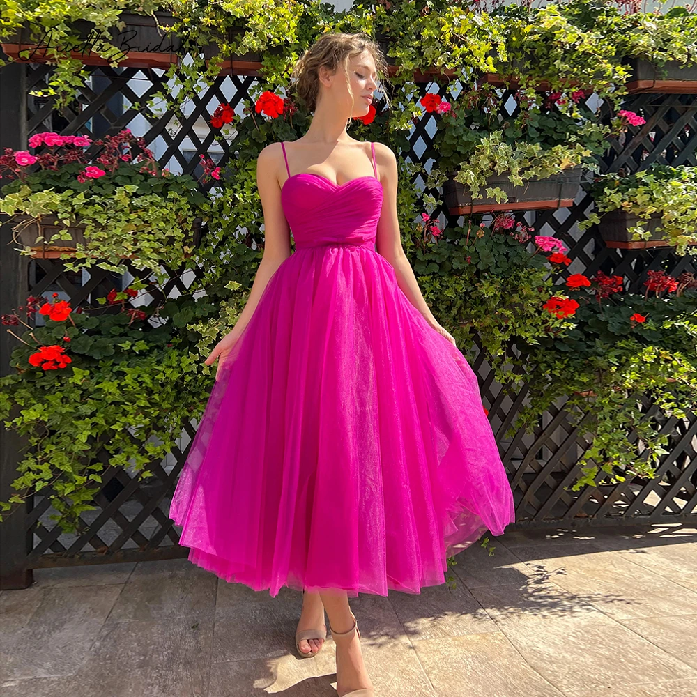 Arietta Fuchsia Tulle Midi Prom Dresses Sweetheart Spaghetti Straps A-Line Evening Party Dresses Open Back Tea-Length Prom Gowns
Arietta Fuchsia Tulle Midi Prom Dresses Sweetheart Spaghetti Straps A-Line Evening Party Dresses Open Back Tea-Length Prom Gowns
