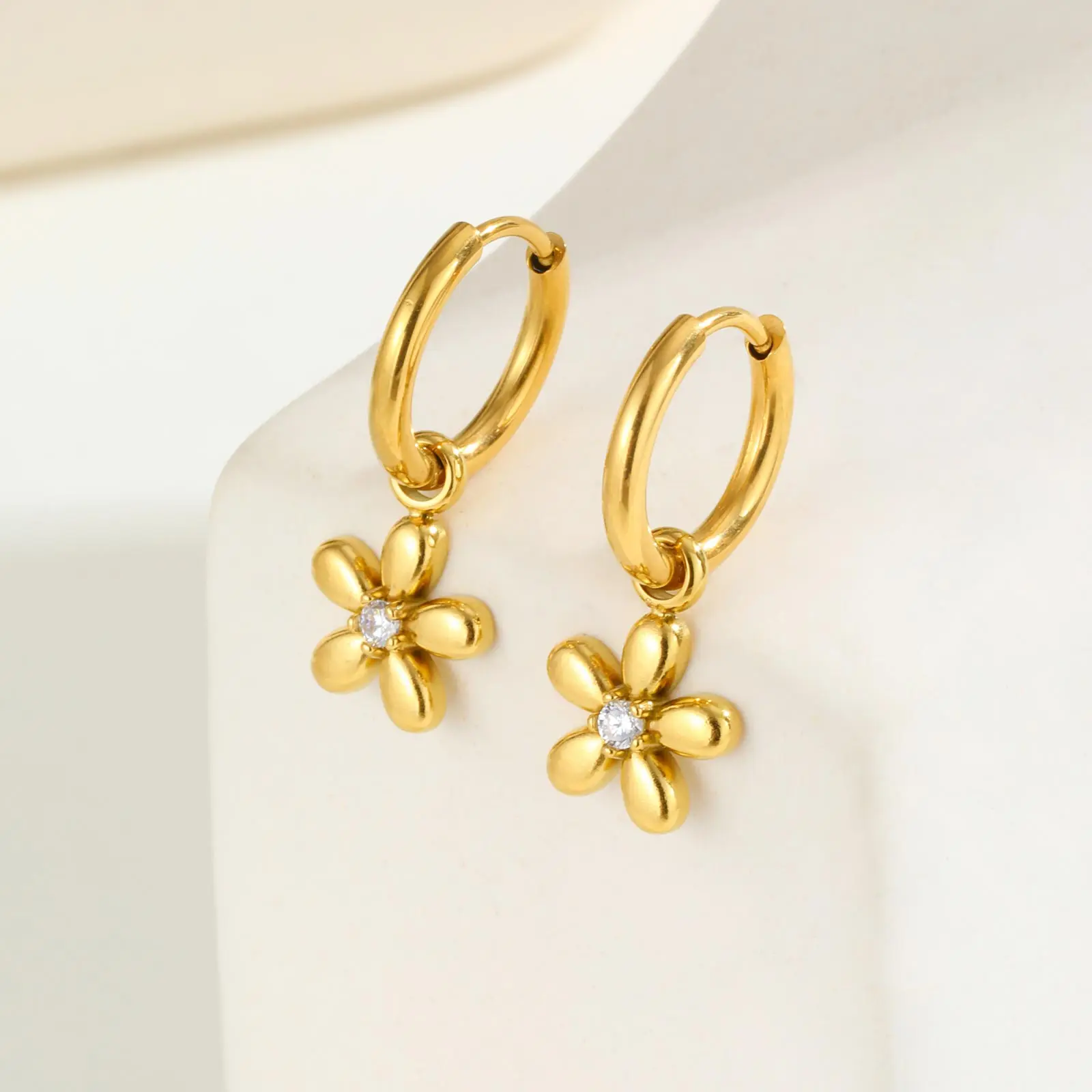 Gold Plated Zircon Flower Drop Earrings for Women, Stainless Steel Dainty Hoop Earrings Trendy Jewelry for Girlfriend Mom Gift
Gold Plated Zircon Flower Drop Earrings for Women, Stainless Steel Dainty Hoop Earrings Trendy Jewelry for Girlfriend Mom Gift