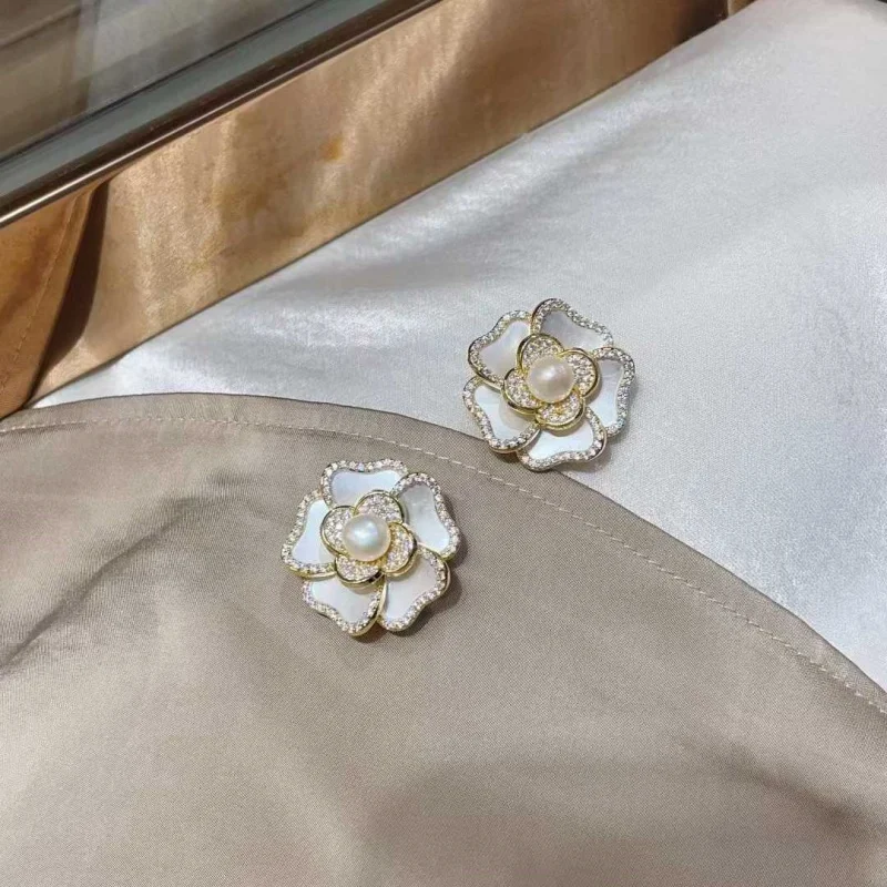 SGARIT Необычные броши с лацканами для женщин, натуральный пресноводный жемчуг, циркон, элегантные ювелирные аксессуары, подарок
SGARIT Необычные броши с лацканами для женщин, натуральный пресноводный жемчуг, циркон, элегантные ювелирные аксессуары, подарок