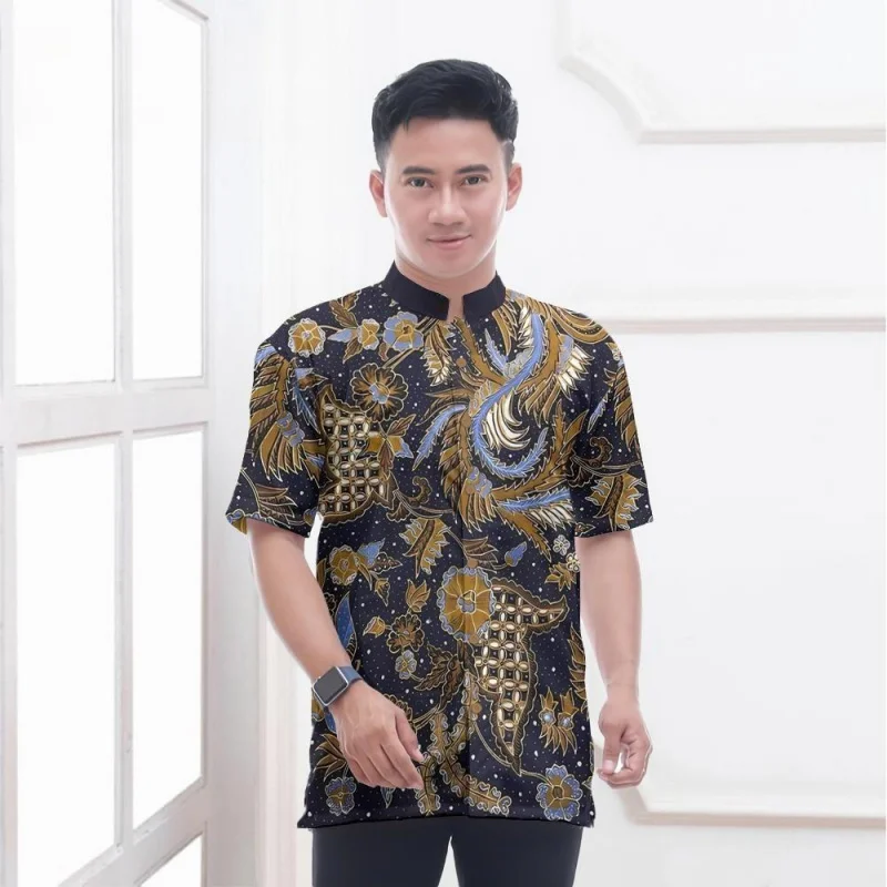 Модная и минималистичная 3D рубашка с короткими рукавами из хлопка и льна, удобная горячая распродажа летом и осенью, африканские племени.
Модная и минималистичная 3D рубашка с короткими рукавами из хлопка и льна, удобная горячая распродажа летом и осенью, африканские племени.