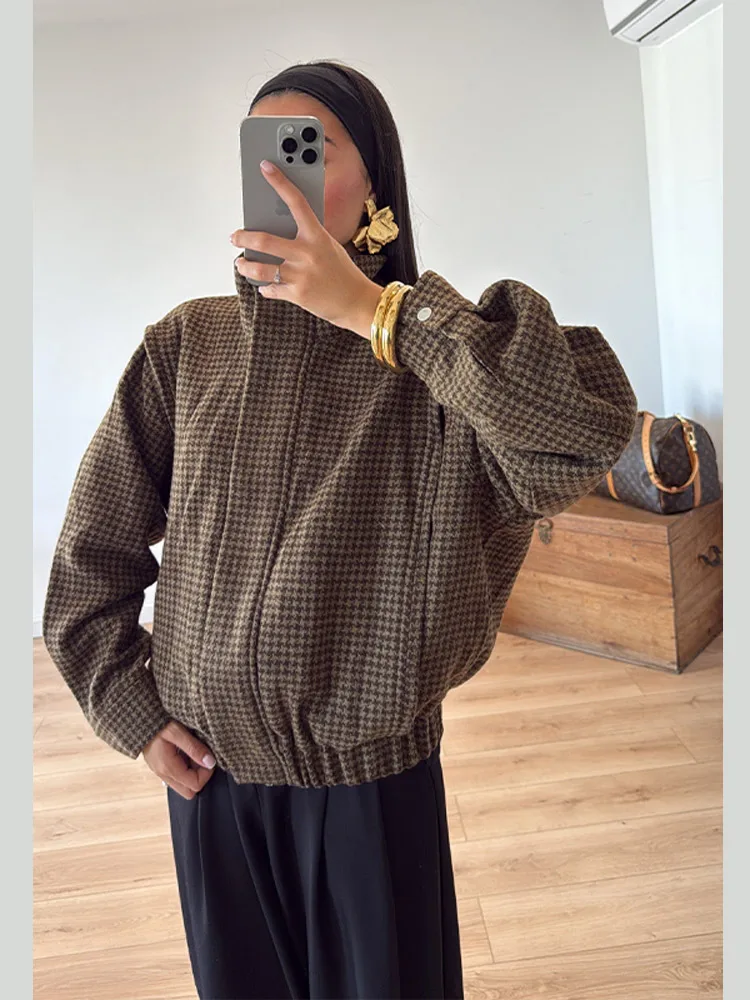 Твидовое короткое пальто в клетку, женское модное свободное пальто с длинными рукавами и лацканами на молнии, 2021, женская осенняя уличная одежда
Твидовое короткое пальто в клетку, женское модное свободное пальто с длинными рукавами и лацканами на молнии, 2021, женская осенняя уличная одежда