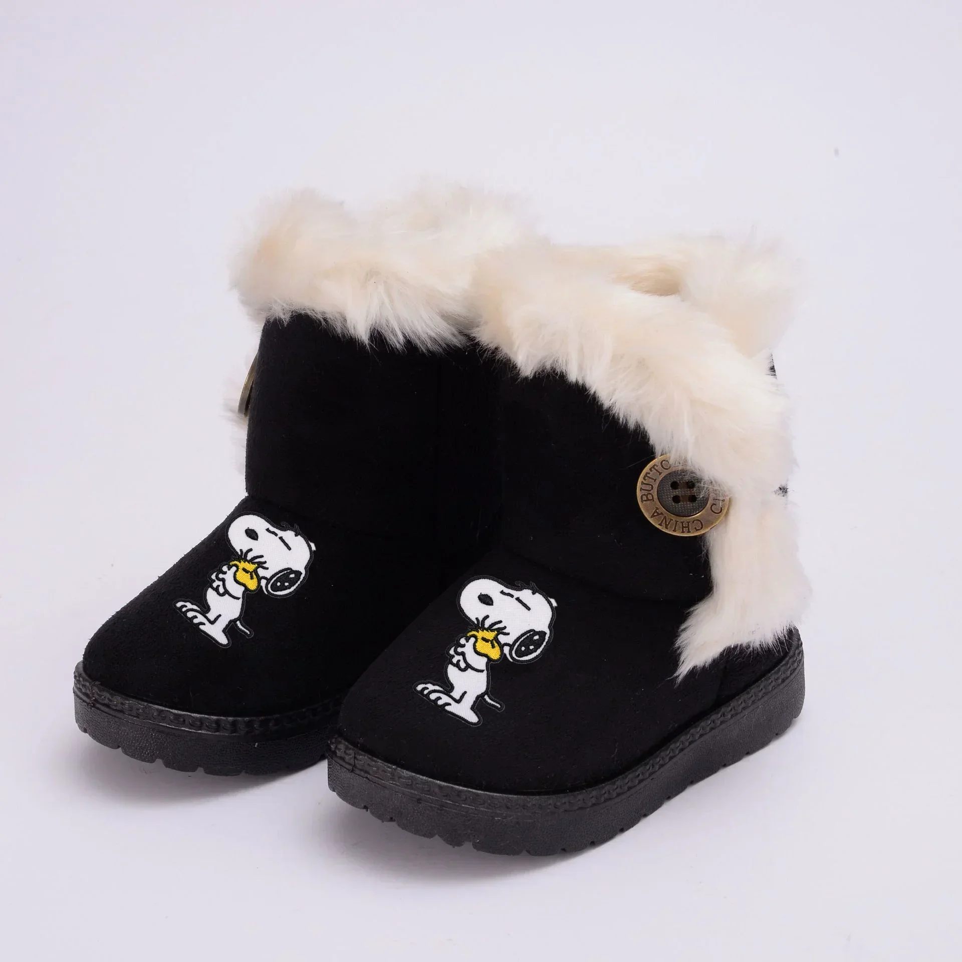 Snoopy Children's Casual shoes winter boots thickened girl boy boots warm cotton shoes
Snoopy Children's Casual shoes winter boots thickened girl boy boots warm cotton shoes