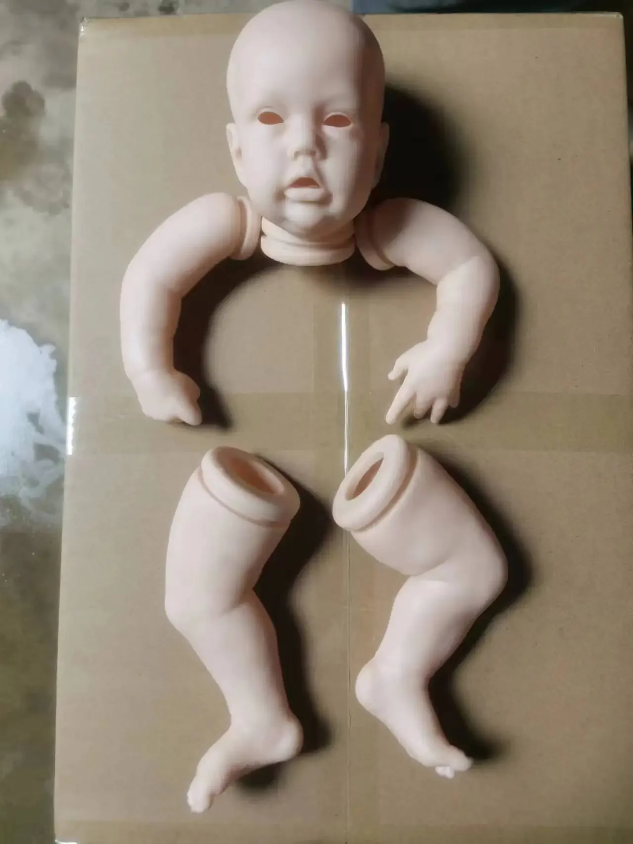 in stock EGO 21inch Limited Sold Out Edition Reborn Baby Doll Penny Unpainted Kit With Cloth Body DIY Part
in stock EGO 21inch Limited Sold Out Edition Reborn Baby Doll Penny Unpainted Kit With Cloth Body DIY Part