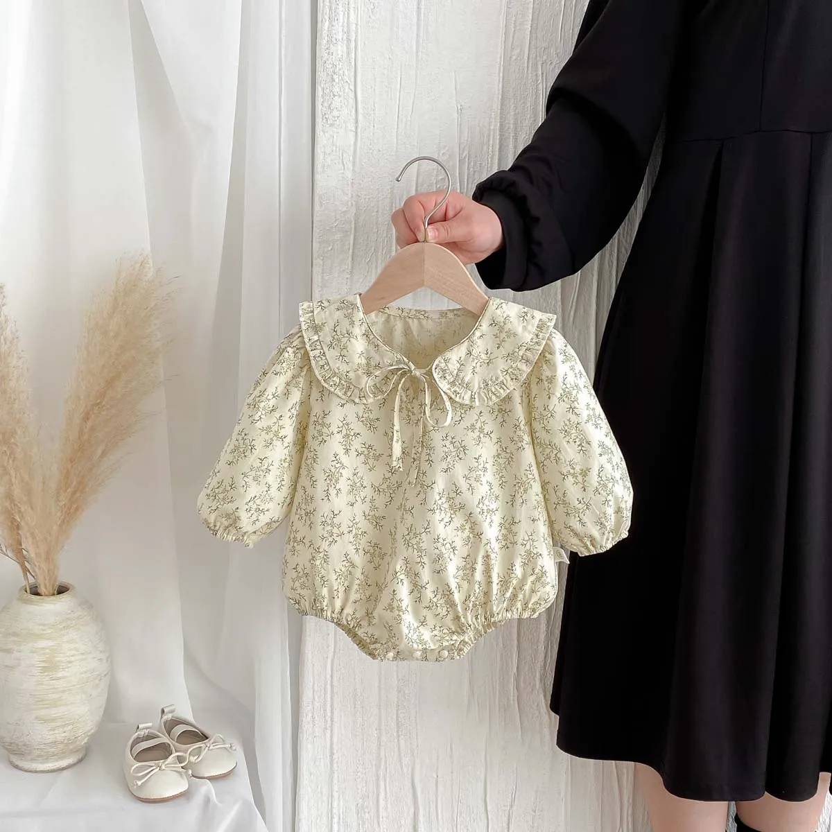 Baby Girl's Spring and Autumn Doll Collar Floral Long-Sleeved Boomsuit Baby's Spring and Autumn Korean-Style Girl's Treasure Pri
Baby Girl's Spring and Autumn Doll Collar Floral Long-Sleeved Boomsuit Baby's Spring and Autumn Korean-Style Girl's Treasure Pri