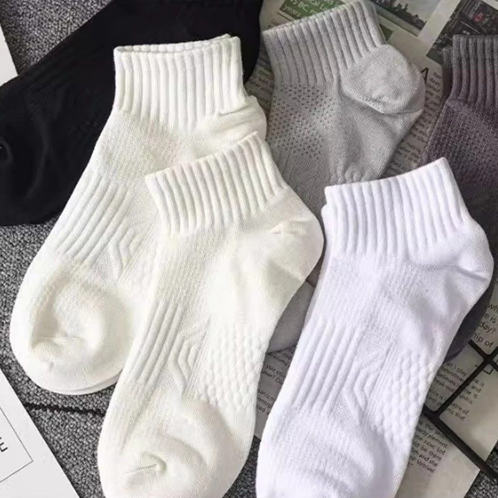 Men Foot Socks Outdoor Hosiery Sport Socks All-matching Sweat Absorption Breathable Ankle Socks Solid Color Casual Short Socks
Men Foot Socks Outdoor Hosiery Sport Socks All-matching Sweat Absorption Breathable Ankle Socks Solid Color Casual Short Socks