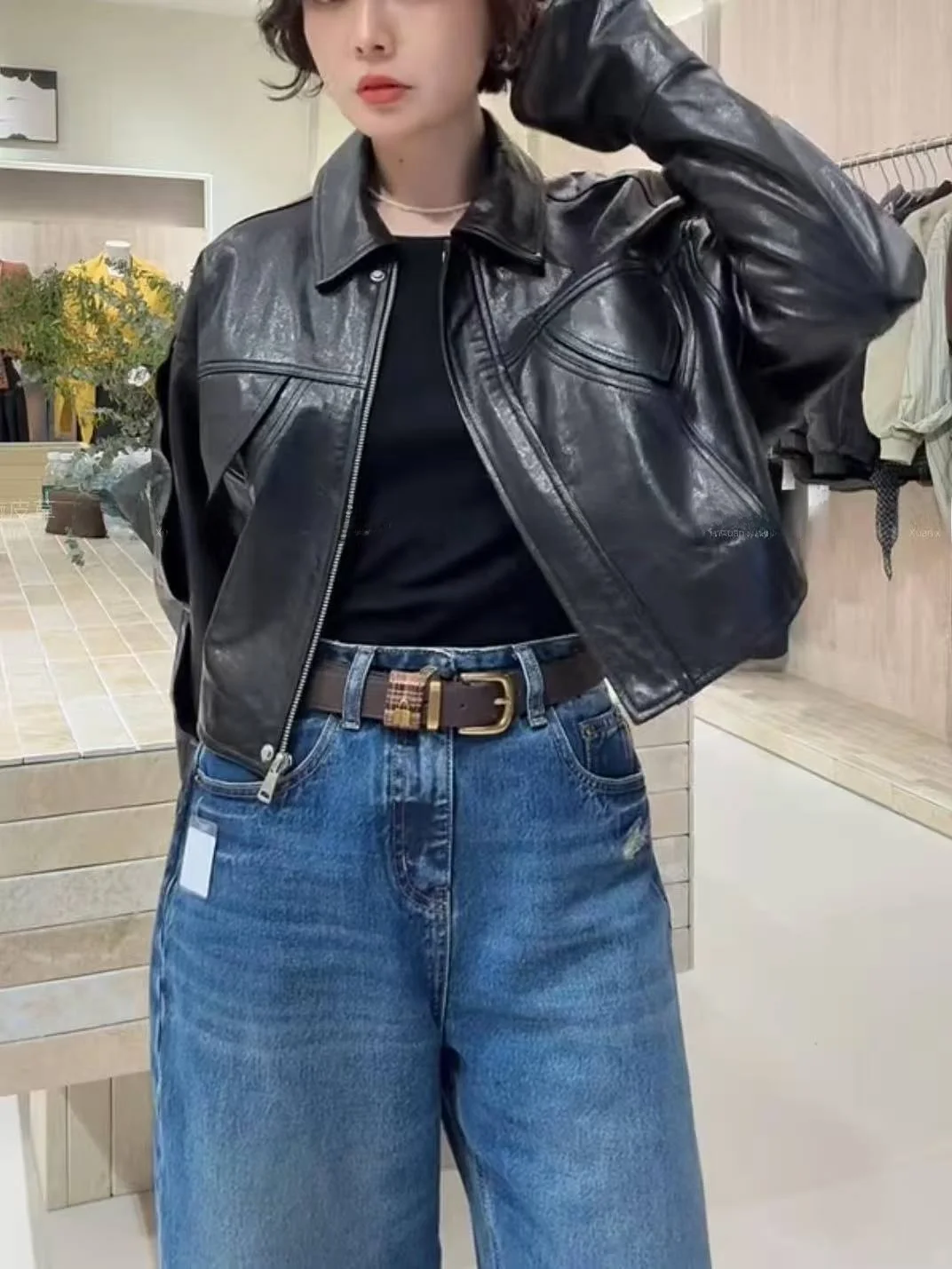 Sli Casual Women's eepskin Leather Jaet Retro Oil Wax Outerwear ort Length Collar Single Button Closure Long S...
Sli Casual Women's eepskin Leather Jaet Retro Oil Wax Outerwear ort Length Collar Single Button Closure Long S...