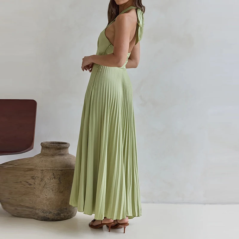 Новое летнее женское повседневное платье макси без рукавов, сексуальное, с открытыми плечами, на бретельках, плиссированное, однотонное, с открытой спиной и широким подолом, для отпуска
Новое летнее женское повседневное платье макси без рукавов, сексуальное, с открытыми плечами, на бретельках, плиссированное, однотонное, с открытой спиной и широким подолом, для отпуска