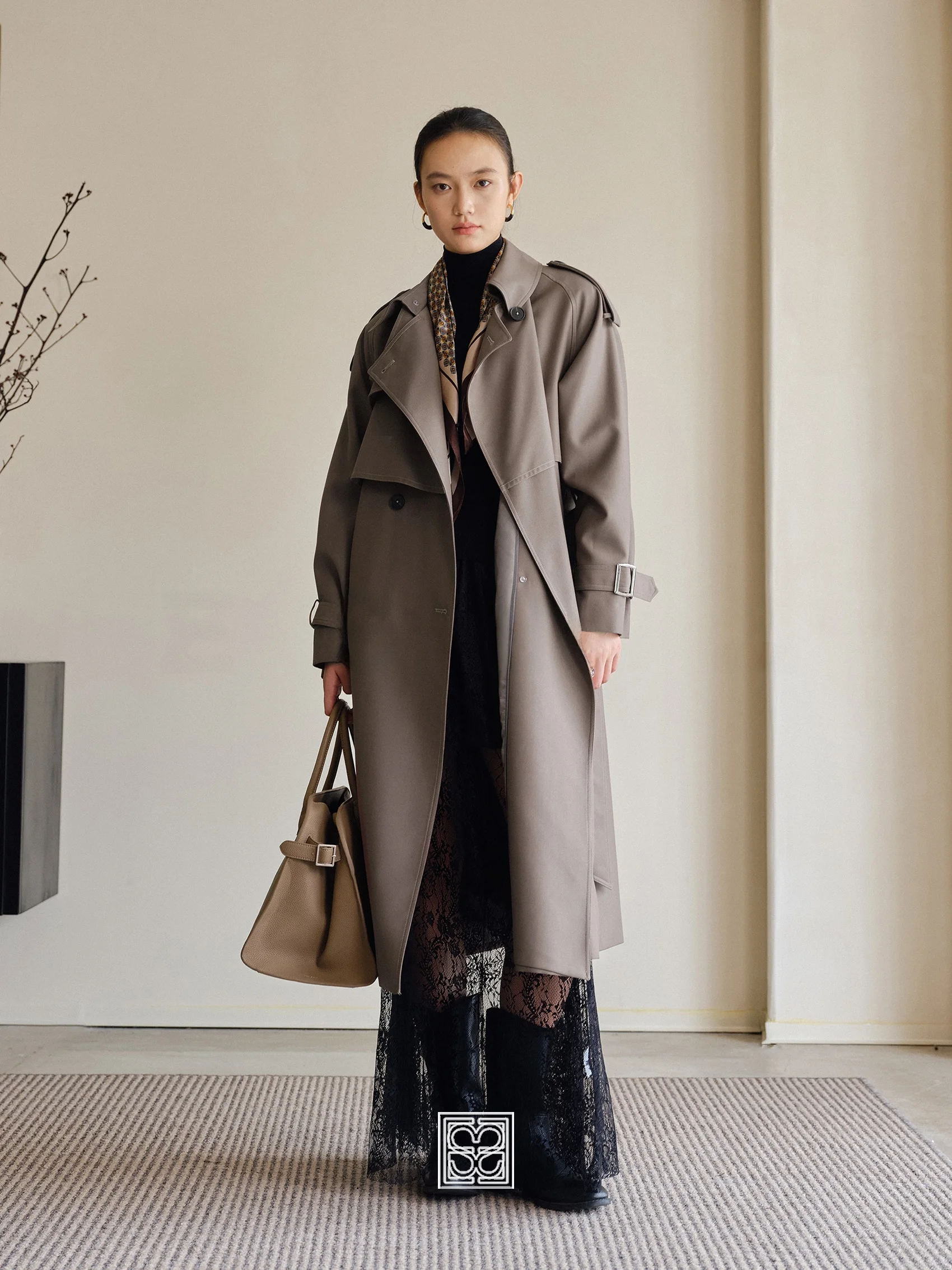 Женское повседневное длинное пальто Ele для осени и зимы, новое, классическое, приталенное, из полиэфирного волокна, прямого кроя
Женское повседневное длинное пальто Ele для осени и зимы, новое, классическое, приталенное, из полиэфирного волокна, прямого кроя