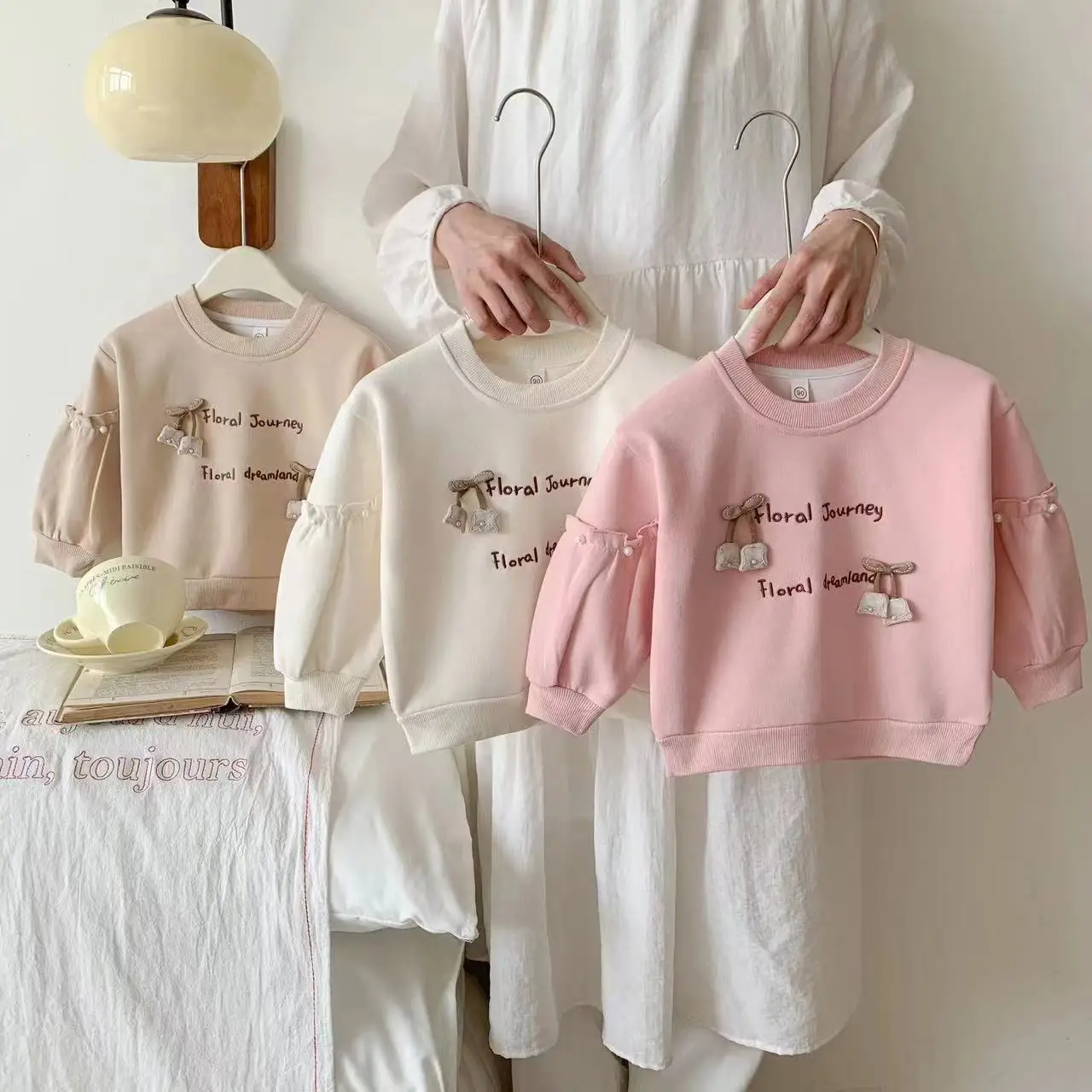 Girl Sweatshirt 2024 Autumn New Baby Foreign Style Korean Version Crew Neck Top Lace
Girl Sweatshirt 2024 Autumn New Baby Foreign Style Korean Version Crew Neck Top Lace