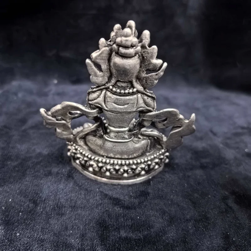 Brass of a playing the zither, small pocket-sized ornament, Nepalese Buddha statue, bronze sculpture
Brass of a playing the zither, small pocket-sized ornament, Nepalese Buddha statue, bronze sculpture