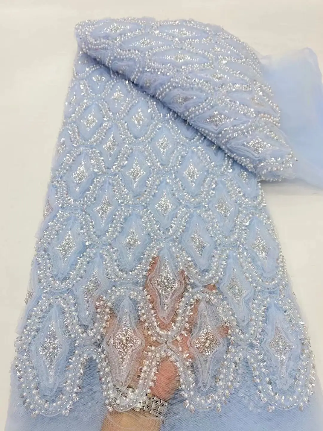 French Tulle beads Lace Fabric High Quality African L-13069210 Lace Nigerian Lace Fabric for Women Dresses Sewing
French Tulle beads Lace Fabric High Quality African L-13069210 Lace Nigerian Lace Fabric for Women Dresses Sewing