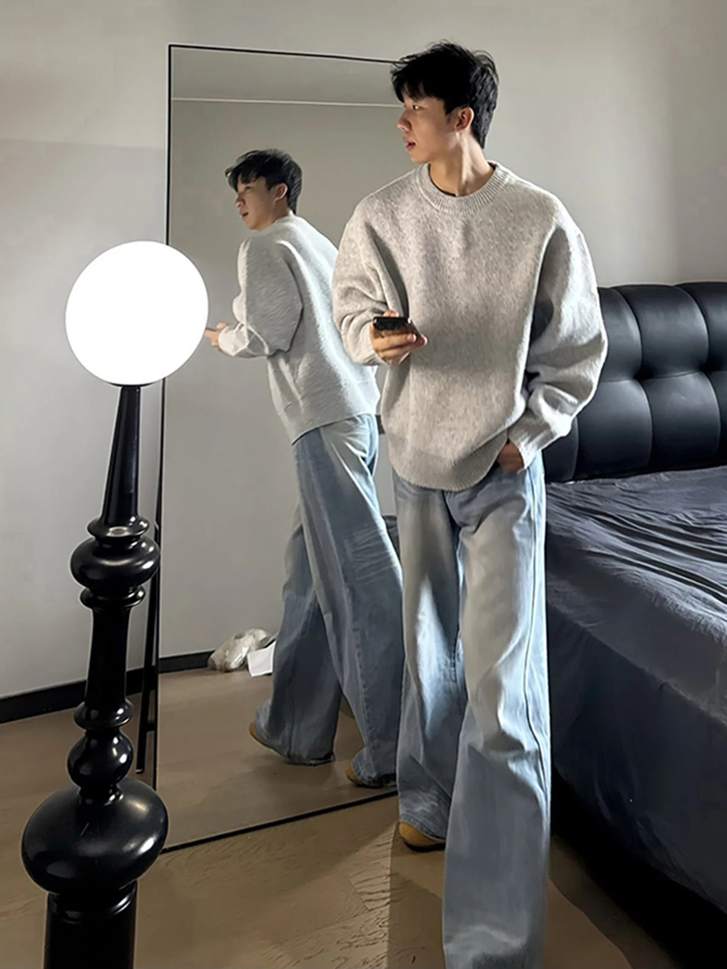 Мужской свитер-базовый слой в американском ретро-стиле, вязаный, для осени и зимы, с эффектом высокого класса, для ношения под одеждой, топ
Мужской свитер-базовый слой в американском ретро-стиле, вязаный, для осени и зимы, с эффектом высокого класса, для ношения под одеждой, топ