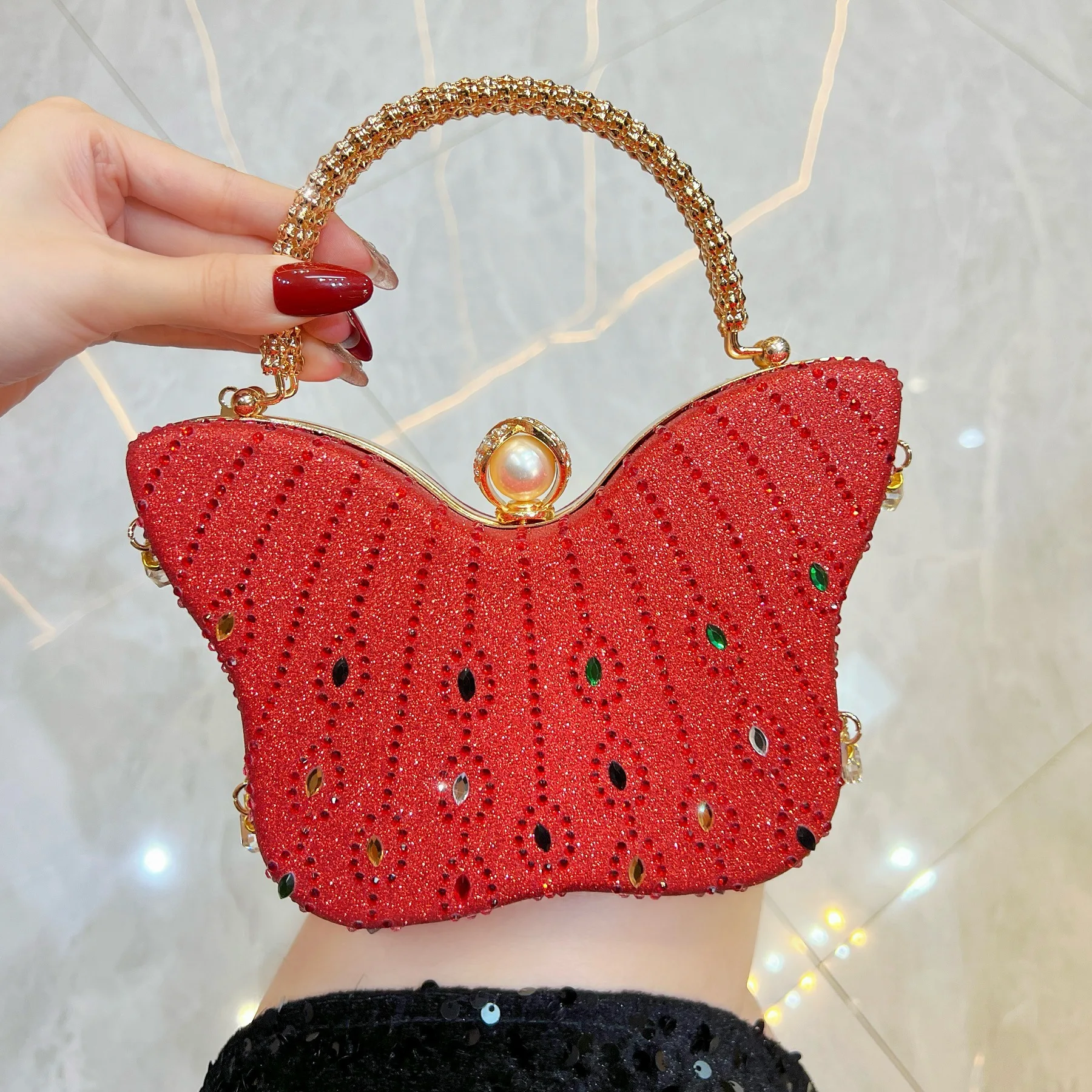 high-end celebrity party dinner bag exquisite butterfly bag handbag diamond-encrusted crossbody shoulder women's bag
high-end celebrity party dinner bag exquisite butterfly bag handbag diamond-encrusted crossbody shoulder women's bag