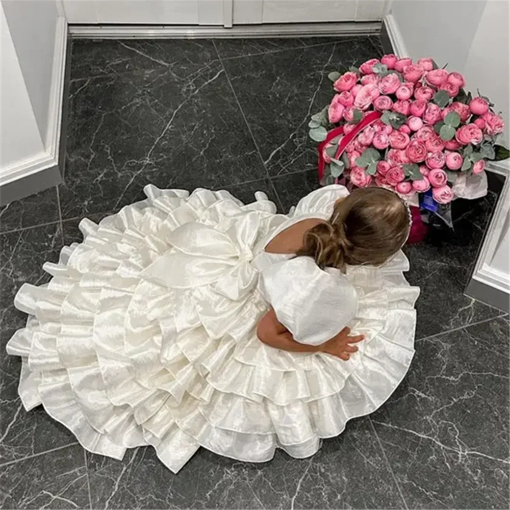 Flower Girl Dresses Beige Solid Tiered With Bow And Tailing Short Sleeve For Wedding Birthday Party Holy Communion Gowns
Flower Girl Dresses Beige Solid Tiered With Bow And Tailing Short Sleeve For Wedding Birthday Party Holy Communion Gowns