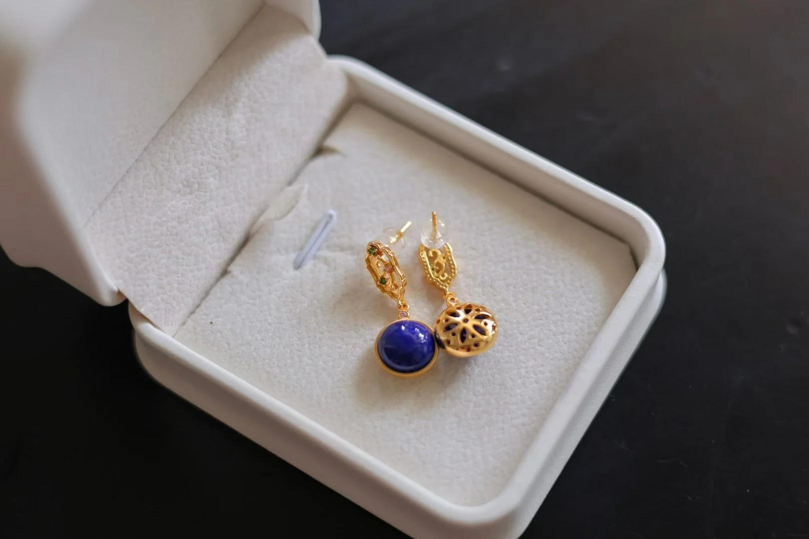 Certificate S925 Silver Natural Blue Round Lapis Lazuli Earring Vintage Classic Drop Dangle Design Real Gemstone Women Jewelry
Certificate S925 Silver Natural Blue Round Lapis Lazuli Earring Vintage Classic Drop Dangle Design Real Gemstone Women Jewelry