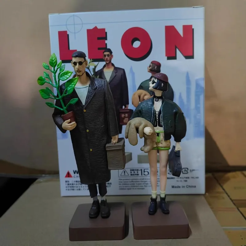Movie LéOn: The Professional Classic Leon And Matilda Dolls Hand-Made Classic Movies To Restore Doll Model Ornaments Gifts
Movie LéOn: The Professional Classic Leon And Matilda Dolls Hand-Made Classic Movies To Restore Doll Model Ornaments Gifts
