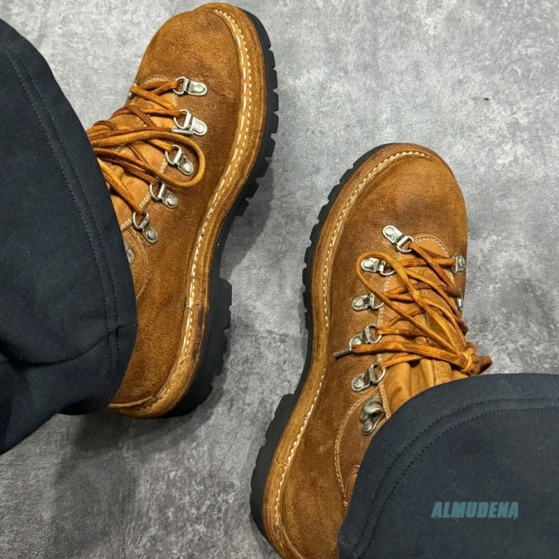 Men's Suede Leather Vintage Hiking Boots Round Toe Stitched Lace-Up Fashion High Top Outdoor Work Casual Urban Daily Shoes
Men's Suede Leather Vintage Hiking Boots Round Toe Stitched Lace-Up Fashion High Top Outdoor Work Casual Urban Daily Shoes