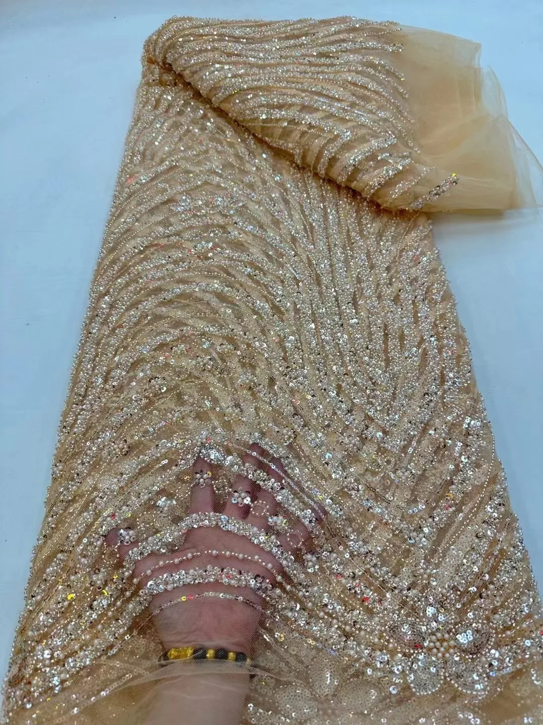Latest Gorgeous African Handmade Beads Laces Fabrics With Sequins Luxury Nigerian Sequins Mesh Lace Fabric For Party Dress
Latest Gorgeous African Handmade Beads Laces Fabrics With Sequins Luxury Nigerian Sequins Mesh Lace Fabric For Party Dress