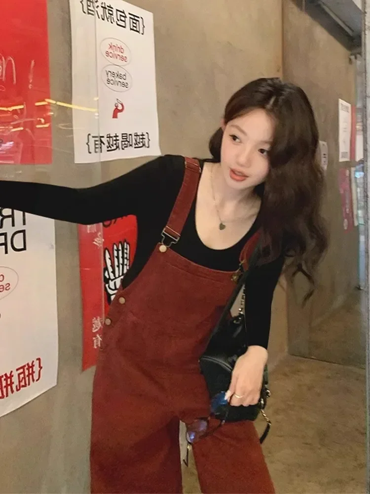 Female Streetwear Rompers Straight Trouser Women's Vintage Red Overalls Cool Girl Straight Baggy Casual Fashion Wide Leg Pants
Female Streetwear Rompers Straight Trouser Women's Vintage Red Overalls Cool Girl Straight Baggy Casual Fashion Wide Leg Pants