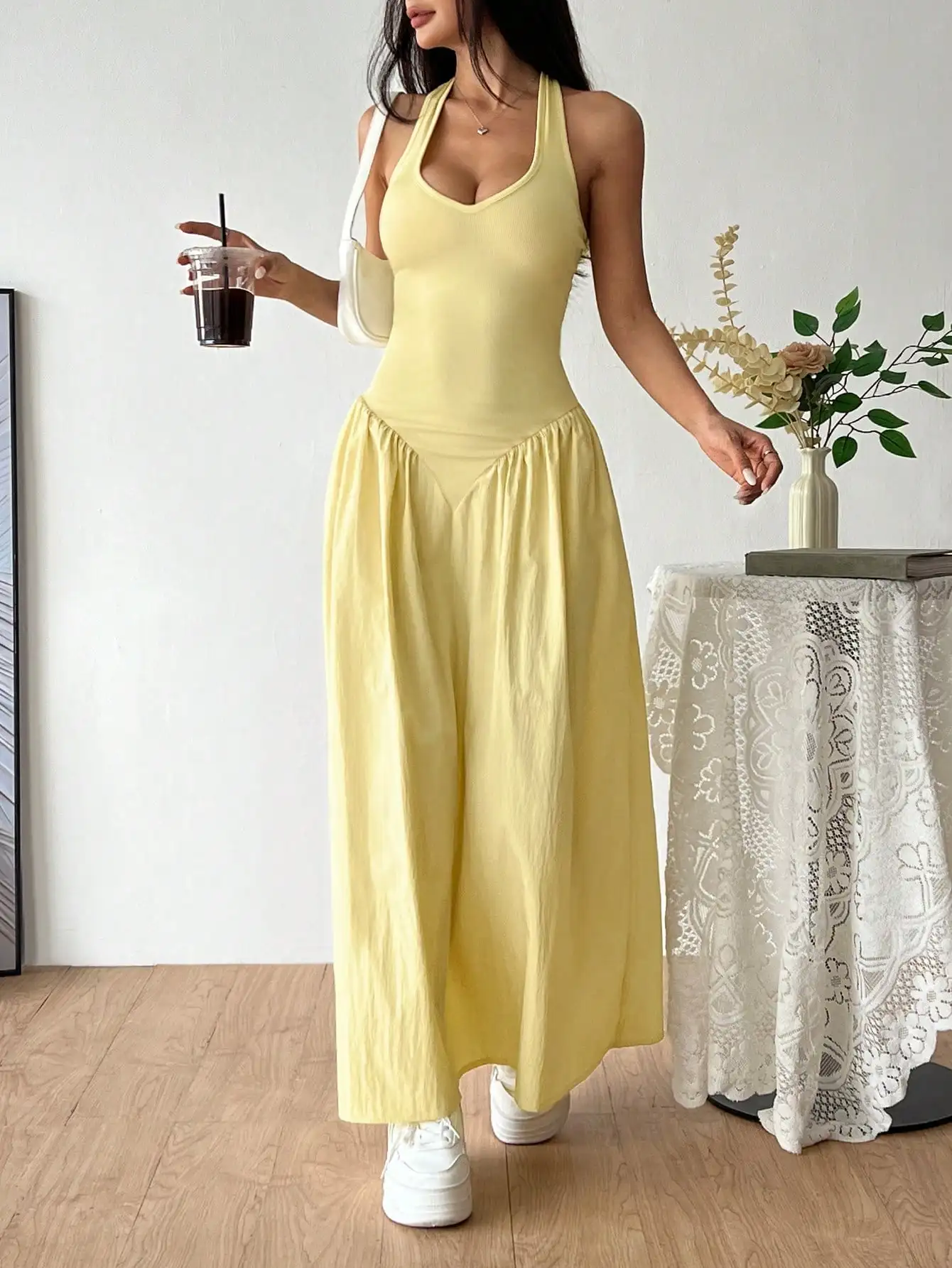 Yellow Deep V Halter Neck Ruched Waist Maxi Dress for Summer Casual Wear
Yellow Deep V Halter Neck Ruched Waist Maxi Dress for Summer Casual Wear