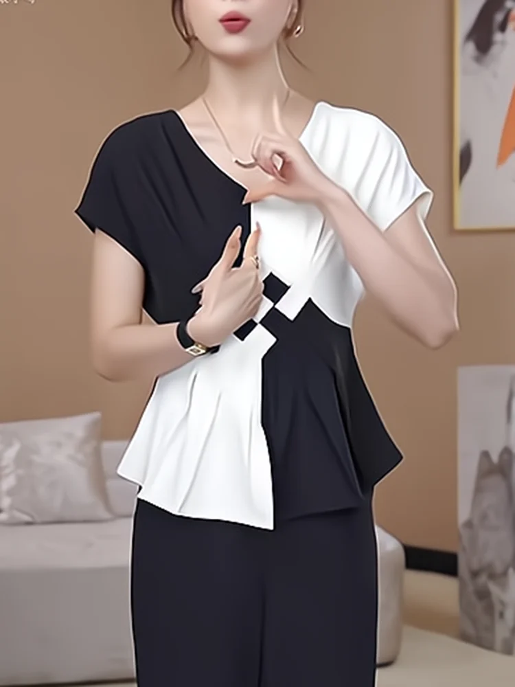 Summer Fashion Short Sleeve Women's Top Luxury Slimming Color Block Versatile Korean Style Commute V-neck T-shirt
Summer Fashion Short Sleeve Women's Top Luxury Slimming Color Block Versatile Korean Style Commute V-neck T-shirt