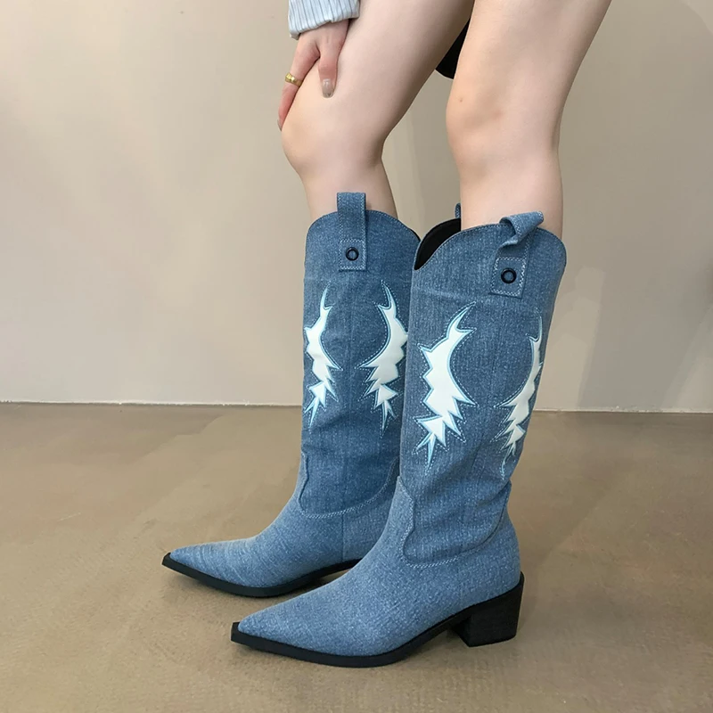 Pointed Western Cowboy Boots Embroidered Woman Boots Thick Heel Knight Boots V Mouth Long Tube Knee Length Shoes For Women Slim
Pointed Western Cowboy Boots Embroidered Woman Boots Thick Heel Knight Boots V Mouth Long Tube Knee Length Shoes For Women Slim