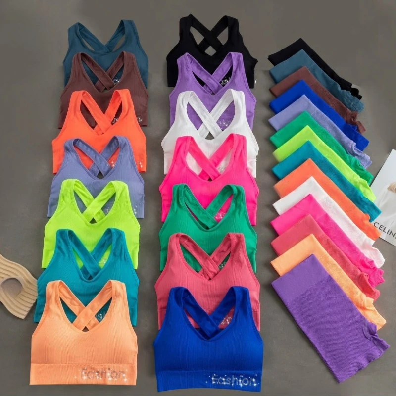 Yoga sports underwear set with letters, women's waistcoat without steel rings, simple solid-color shorts
Yoga sports underwear set with letters, women's waistcoat without steel rings, simple solid-color shorts
