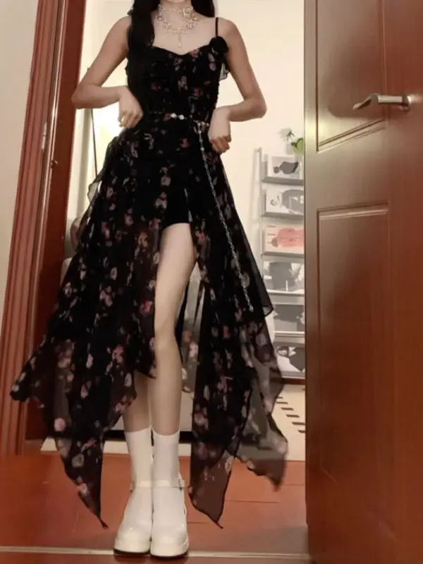 Retro Unique Beautiful Asymmetrical Strap Dress Shorts Two-Piece Set Summer Floral Chiffon Long Dress City Commute Street Style
Retro Unique Beautiful Asymmetrical Strap Dress Shorts Two-Piece Set Summer Floral Chiffon Long Dress City Commute Street Style