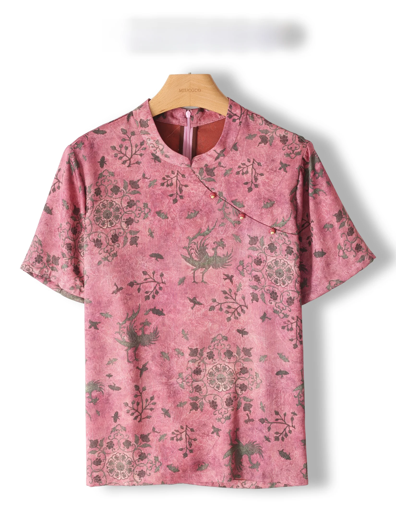 New Chinese Style Summer Breathable Ceiling Floral Embroidery Satin Women's Shirt Stand Collar Short Sleeve Loose Fit Top
New Chinese Style Summer Breathable Ceiling Floral Embroidery Satin Women's Shirt Stand Collar Short Sleeve Loose Fit Top