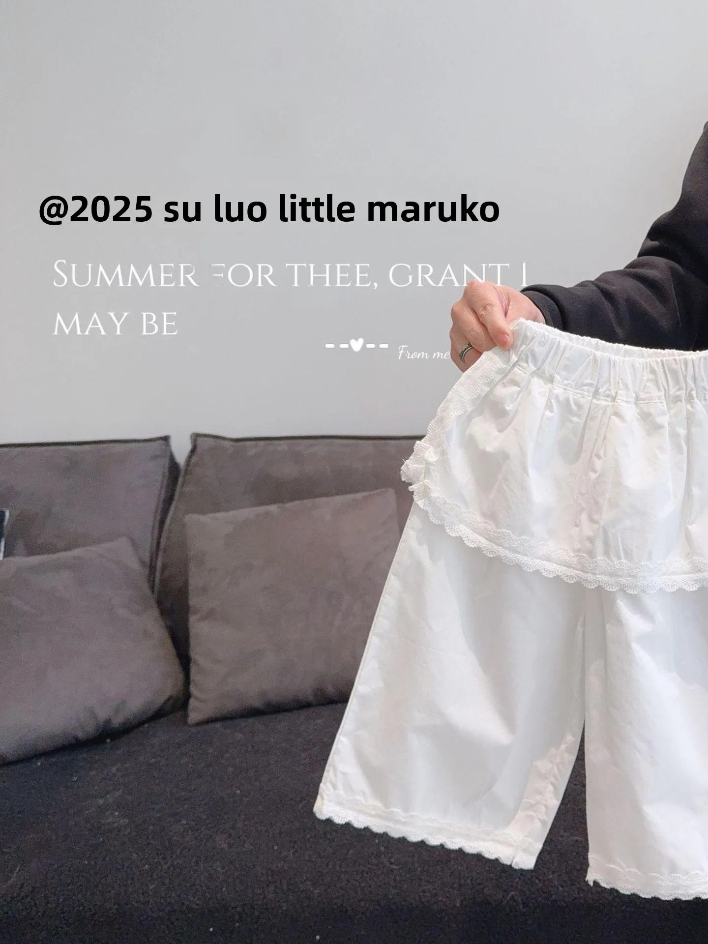 Комплект из двух предметов для девочек: удобные повседневные брюки с рюшами и широкими штанинами, прямой крой, модный трендовый комплект с высокой талией, длинные, из хлопка, весна 2026
Комплект из двух предметов для девочек: удобные повседневные брюки с рюшами и широкими штанинами, прямой крой, модный трендовый комплект с высокой талией, длинные, из хлопка, весна 2026