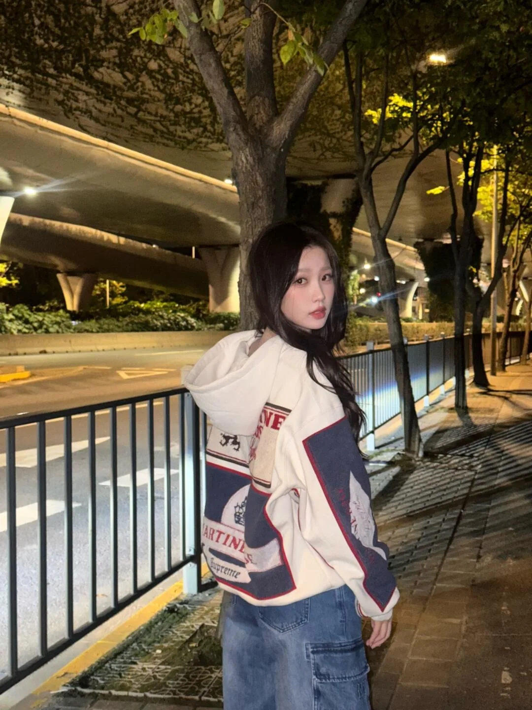 White Oversized American Retro Hoodie Jaet Couple Matching Comfortable Casual Long Sve Zipper Closure Streetwear
White Oversized American Retro Hoodie Jaet Couple Matching Comfortable Casual Long Sve Zipper Closure Streetwear