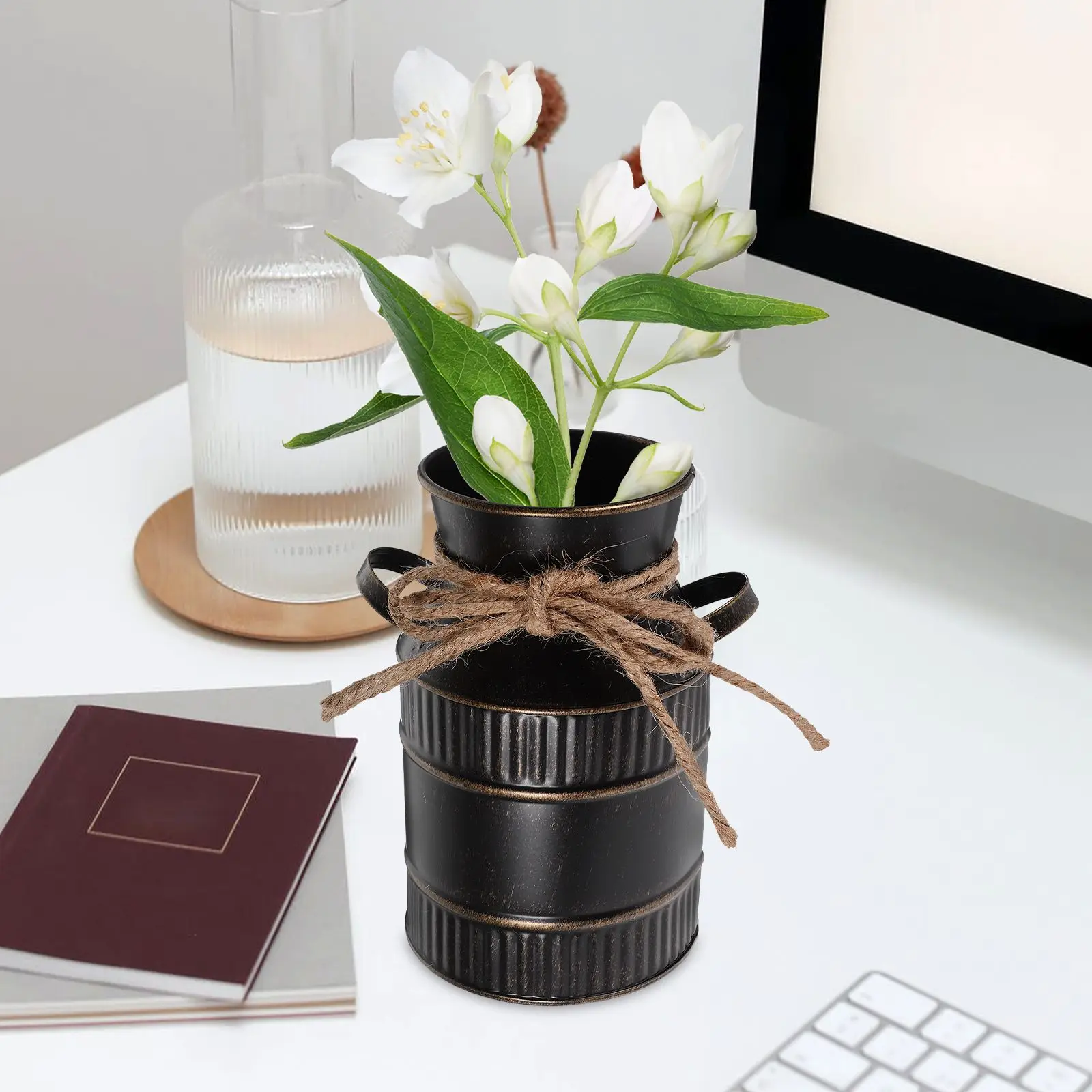 Retro Milk Bottle Vase Planting Bucket Vintage Flower Planter Iron Decoration Pots for Arrangement Water Proof
Retro Milk Bottle Vase Planting Bucket Vintage Flower Planter Iron Decoration Pots for Arrangement Water Proof