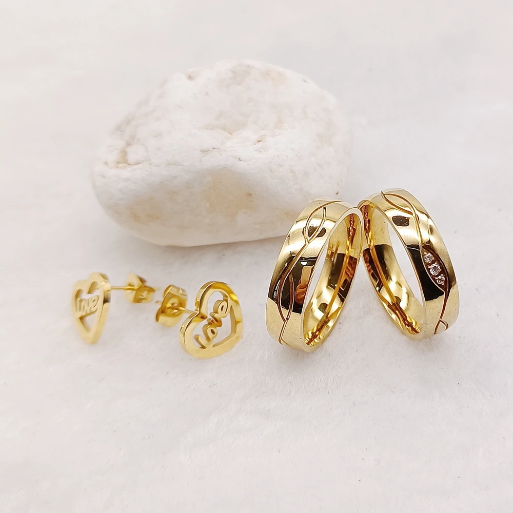 Lovebird Свадебные Кольца для пары Набор 18K Позолоченные ювелирные изделия женские серьги Модные кольца обручальные кольца с камнями наборы
Lovebird Свадебные Кольца для пары Набор 18K Позолоченные ювелирные изделия женские серьги Модные кольца обручальные кольца с камнями наборы