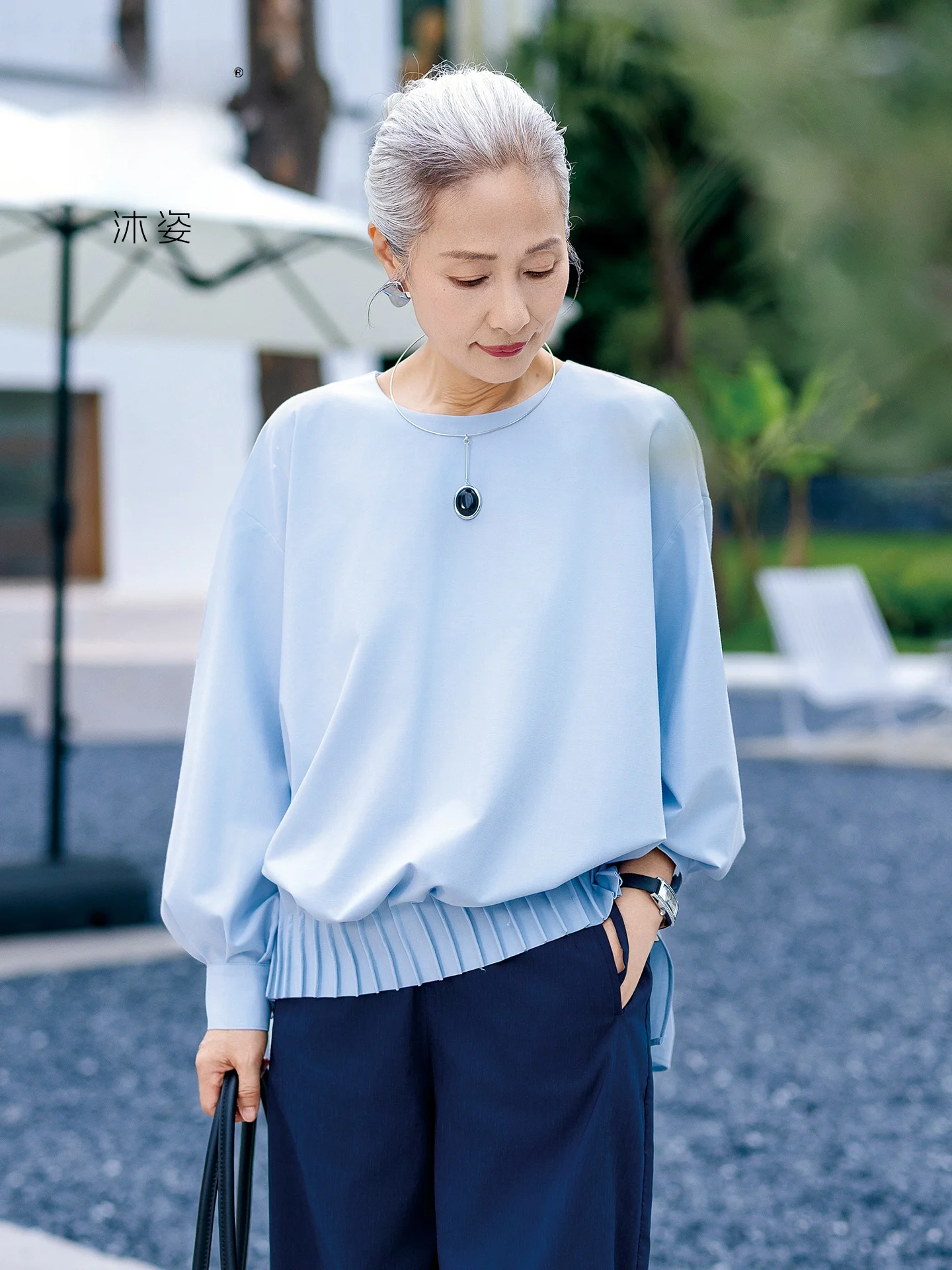 Muzhi Mom Summer Long Sleeve Loose T-Shirt Thin Shirt Middle Age Women's Fashionable Breathable Lightweight Casual Top
Muzhi Mom Summer Long Sleeve Loose T-Shirt Thin Shirt Middle Age Women's Fashionable Breathable Lightweight Casual Top