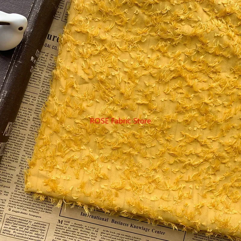 Жаккардовая шифоновая ткань с кисточками для рубашек, свадебных платьев, шитья своими руками, дизайнерской ткани, платьев
Жаккардовая шифоновая ткань с кисточками для рубашек, свадебных платьев, шитья своими руками, дизайнерской ткани, платьев