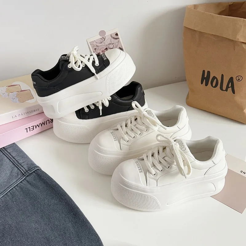 Women's Korean Platform White Sneakers Round Toe Lace-Up Height Increasing Breathable Soft Sole Casual Shoes Spring Plus Size
Women's Korean Platform White Sneakers Round Toe Lace-Up Height Increasing Breathable Soft Sole Casual Shoes Spring Plus Size
