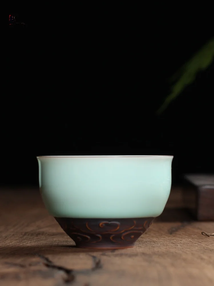 Handmade Blue Porcelain Tea Cup Large Capacity Drinking Cup Simple Gongfu Tea Set Thin Walled Thick Glaze Tea Mug Ceramic Cup
Handmade Blue Porcelain Tea Cup Large Capacity Drinking Cup Simple Gongfu Tea Set Thin Walled Thick Glaze Tea Mug Ceramic Cup