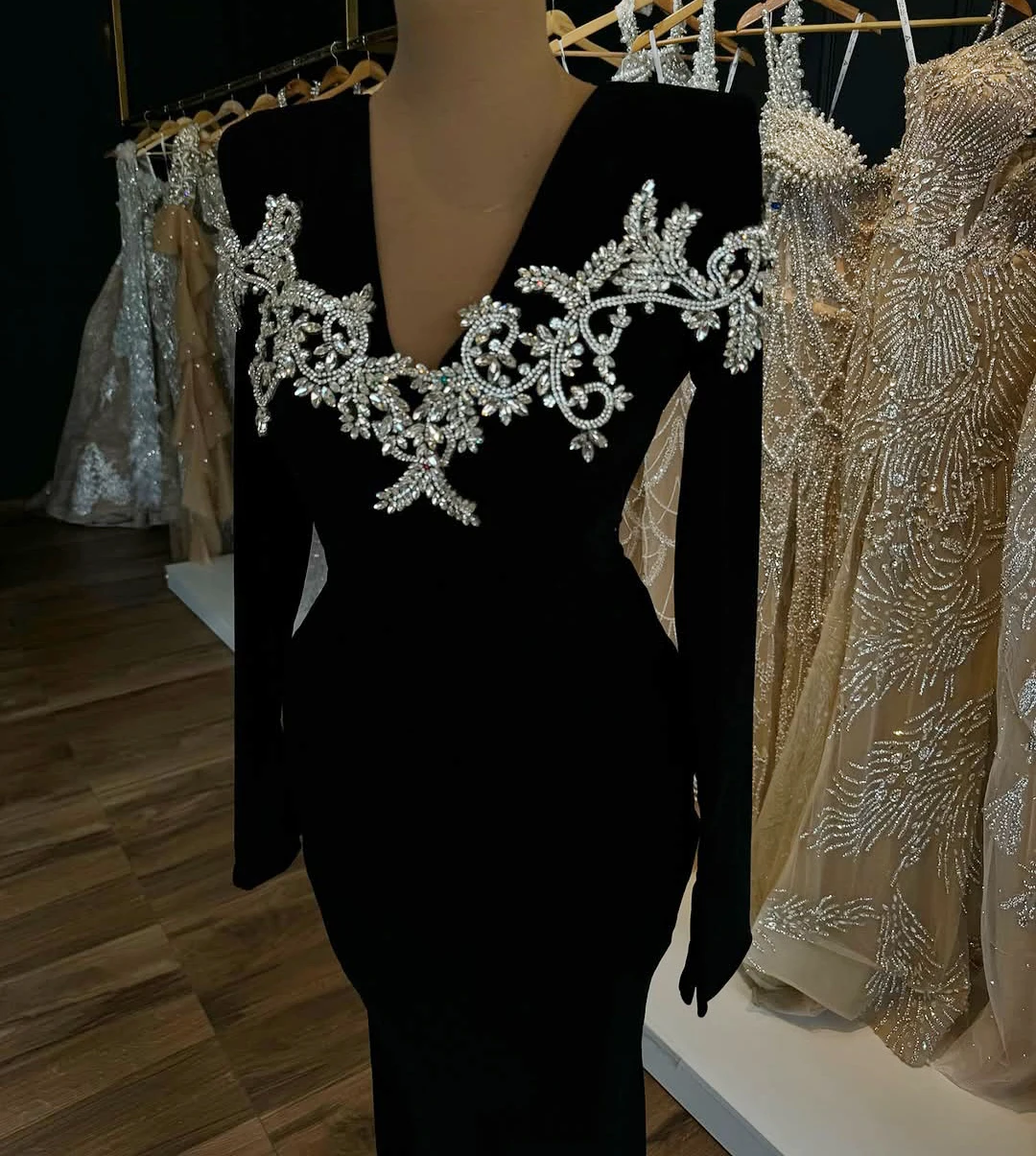 Aso Ebi Velvet Black Wedding Party Gowns Crystals Beads Long Sleeves Tea-Length Occasion Dress Customized
Aso Ebi Velvet Black Wedding Party Gowns Crystals Beads Long Sleeves Tea-Length Occasion Dress Customized