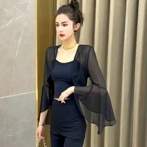Transparent Mesh Shawl Women‘s Sun Protection Clothing Short Thin Summer Matching Straps Flare Sleeve Chiffon Cardigan A428
Transparent Mesh Shawl Women‘s Sun Protection Clothing Short Thin Summer Matching Straps Flare Sleeve Chiffon Cardigan A428