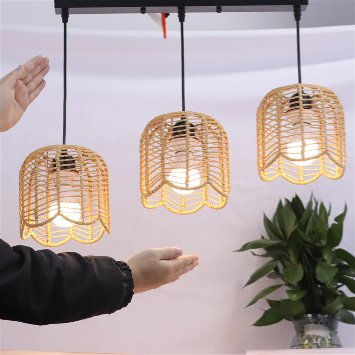 JOYINLED бамбуковый фонарь, подвесной светильник, люстры из натуральной бумажной веревки, абажуры ручной работы, светильники, подвесной светильник
JOYINLED бамбуковый фонарь, подвесной светильник, люстры из натуральной бумажной веревки, абажуры ручной работы, светильники, подвесной светильник