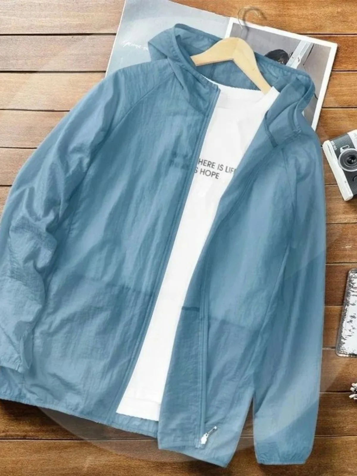 Мужской костюм Long Sve с капюшоном и защитой от ультрафиолета, молодежная модная летняя верхняя одежда, застежка-молния, стандартная посадка, защита от ультрафиолета
Мужской костюм Long Sve с капюшоном и защитой от ультрафиолета, молодежная модная летняя верхняя одежда, застежка-молния, стандартная посадка, защита от ультрафиолета