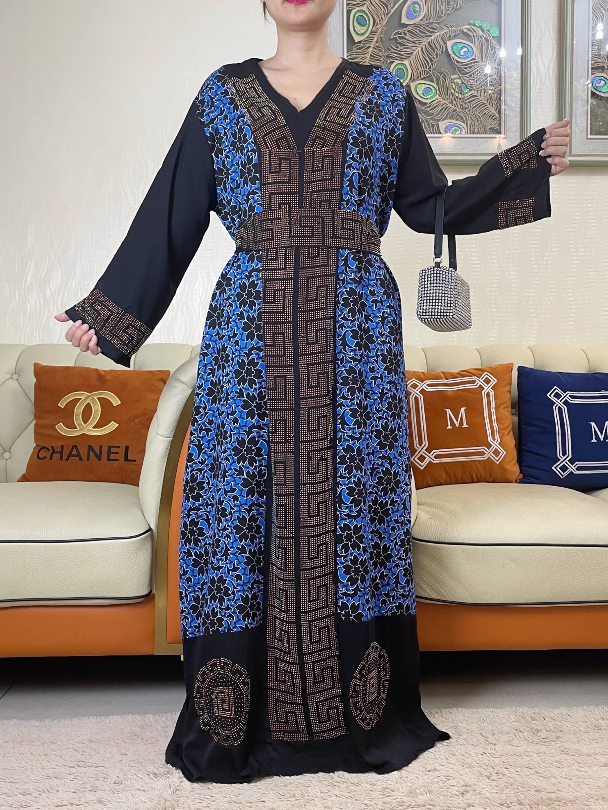 New African Dresses For Women Traditional High Quality Comfort Fabric Ramada Abaya Muslim Diamond Boubou Robe Clothes Dress
New African Dresses For Women Traditional High Quality Comfort Fabric Ramada Abaya Muslim Diamond Boubou Robe Clothes Dress
