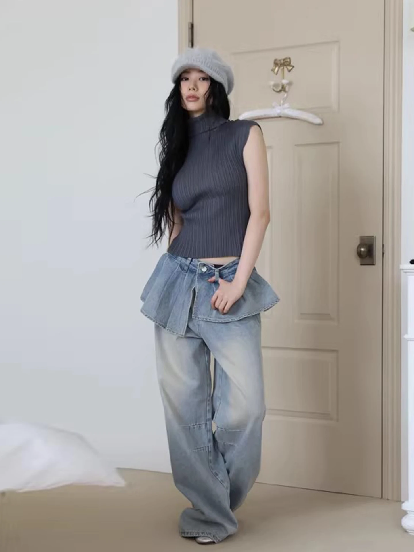High Waist Wide Leg Jeans Women's Spring New Loose Versatile Casual High Waist Denim Skirt Design Spring Season Polyester Fiber
High Waist Wide Leg Jeans Women's Spring New Loose Versatile Casual High Waist Denim Skirt Design Spring Season Polyester Fiber