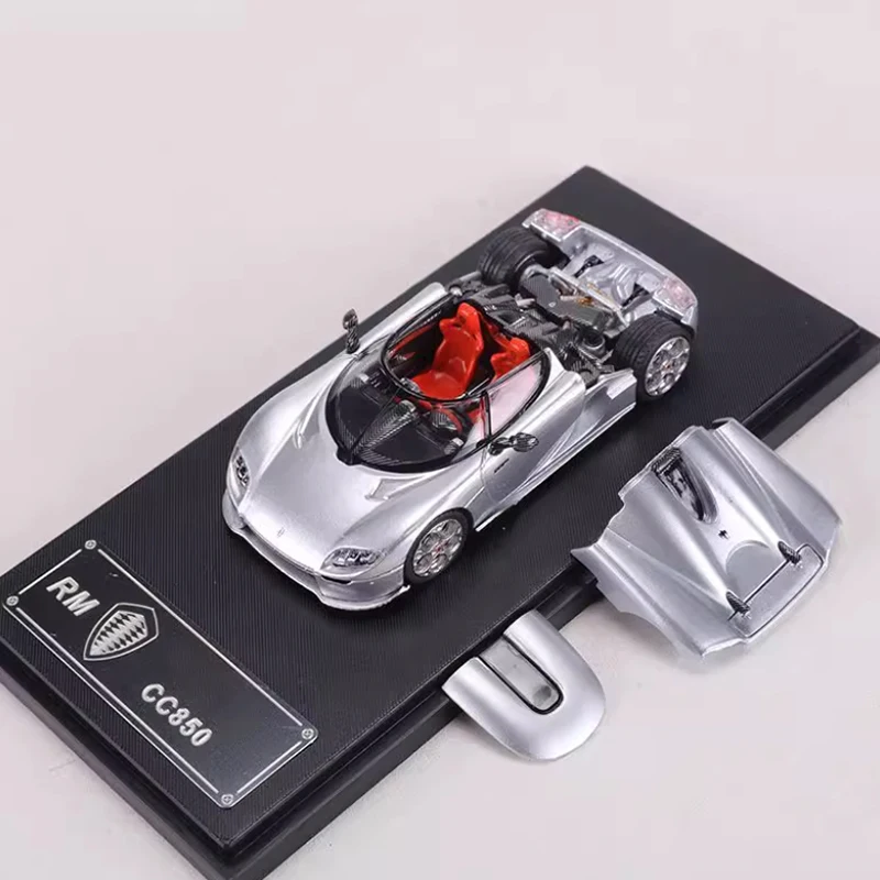 RM литой под давлением масштаб 1:64 CC850 сплав имитация модели автомобиля коллекция сувенирное украшение подарочный дисплей
RM литой под давлением масштаб 1:64 CC850 сплав имитация модели автомобиля коллекция сувенирное украшение подарочный дисплей