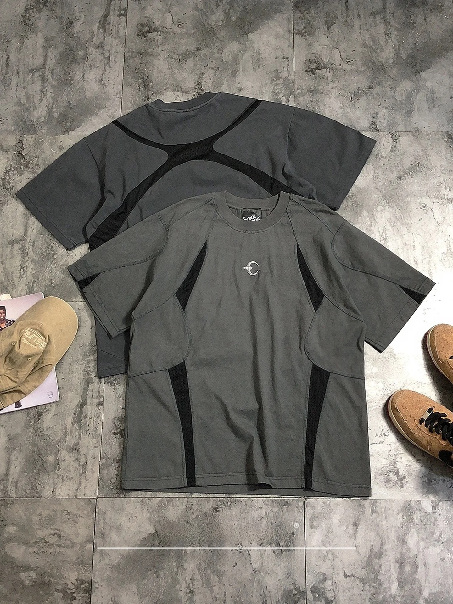 Свободная футболка оверсайз из серии Mountain Workwear, спортивная, повседневная, простая, для мужчин и женщин
Свободная футболка оверсайз из серии Mountain Workwear, спортивная, повседневная, простая, для мужчин и женщин