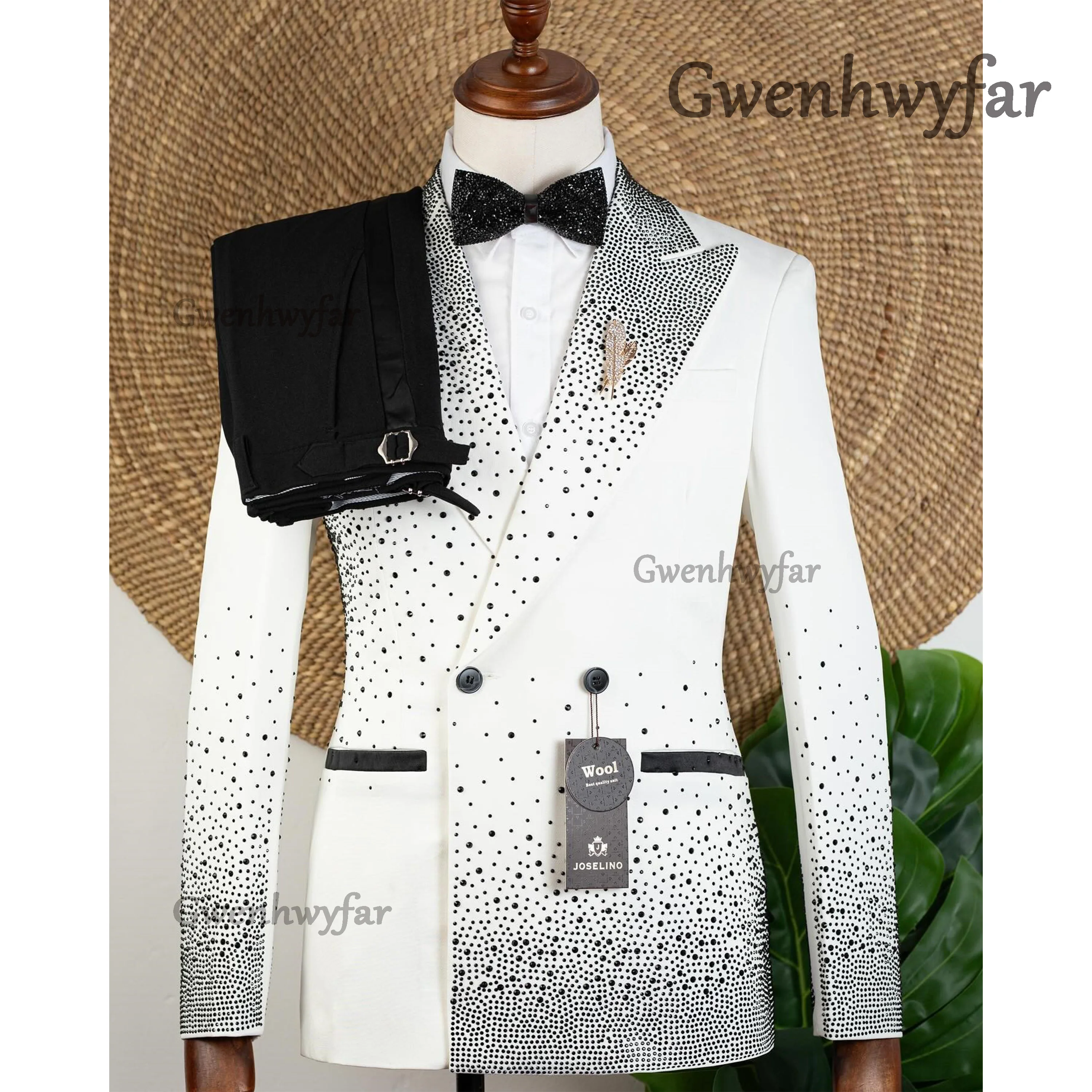 Gwenhwyfar Unique Design Beaded Stones Suit Men For Wedding Set Groom Tuxedos Customized Banquet Party Blazer trajes para hombre
Gwenhwyfar Unique Design Beaded Stones Suit Men For Wedding Set Groom Tuxedos Customized Banquet Party Blazer trajes para hombre