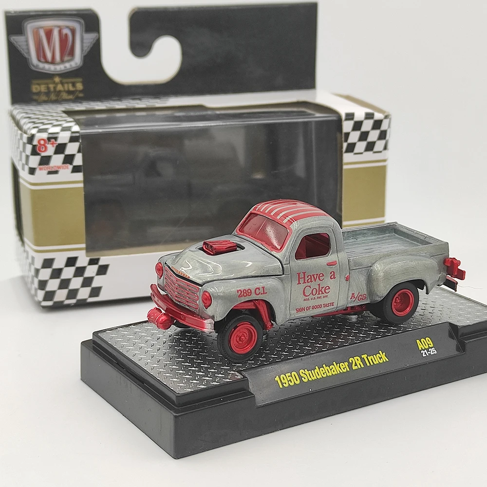 Diecast M2 1:64 Scale 1950 Studebaker 2R Truck Alloy Car Model Collectible Toy Gift Souvenir Display Ornament
Diecast M2 1:64 Scale 1950 Studebaker 2R Truck Alloy Car Model Collectible Toy Gift Souvenir Display Ornament