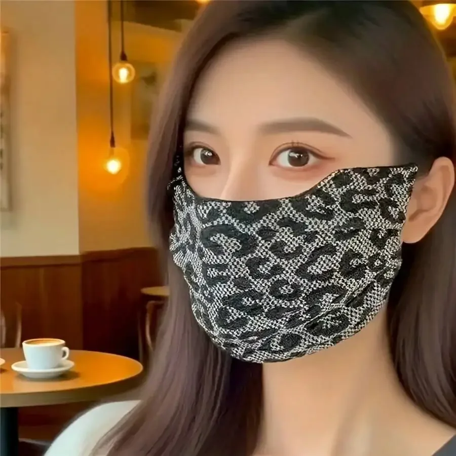 Leopard Print Double Layer Elastic Breathable Windproof Warm Face Mask For Women
Leopard Print Double Layer Elastic Breathable Windproof Warm Face Mask For Women