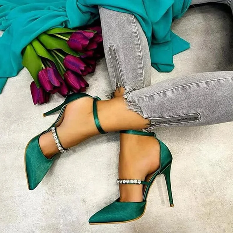 Sexy Pointy Toe Stiletto Heels Rhinestones Ankle Strap Pumps Green Satin Hollow Shallow Cover Heels Celebrating Shoes
Sexy Pointy Toe Stiletto Heels Rhinestones Ankle Strap Pumps Green Satin Hollow Shallow Cover Heels Celebrating Shoes