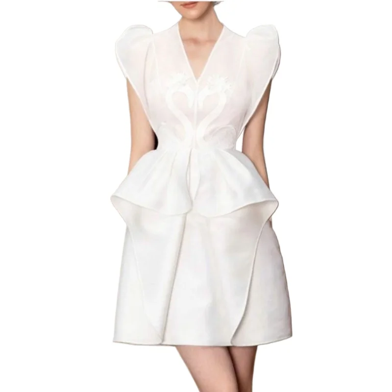 Dresses Fashionable European Station Charming Goddess Style Elegant Puff Sleeve Feminine Dress for Women 2026 Summer New Arrival
Dresses Fashionable European Station Charming Goddess Style Elegant Puff Sleeve Feminine Dress for Women 2026 Summer New Arrival